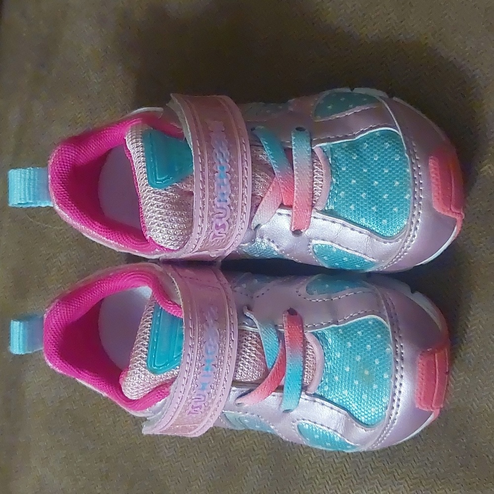 Tsukihoshi Pink and Teal tennis shoes